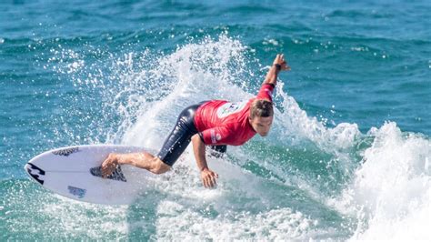 Australian surf legend Mark Richardson from Bali to Darwin hospital on emergency flight | NT News