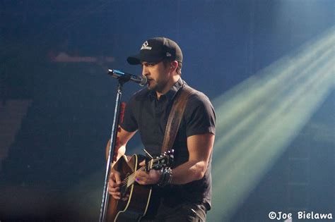 Luke Bryan announces 2023 Farm Tour to kick off in Kentucky | AGDAILY