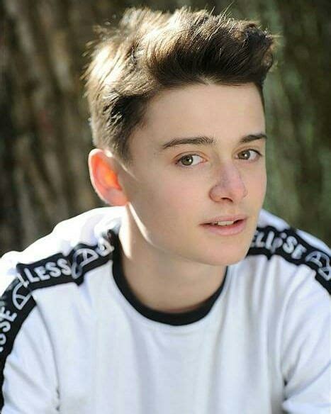 57 idées de Noah schnapp | bridge of spies, actrice, stranger things