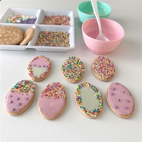 Biscuit decorating - Easter activity | Decorated easter cookies, Easter biscuits, Easy easter