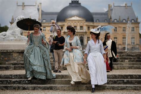 customs and traditions in france