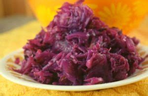 German-Style Red Cabbage Recipe with Ground Cloves - These Old Cookbooks