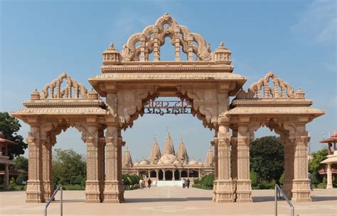 Best Tourist Places to Visit in Bhuj | Veena World