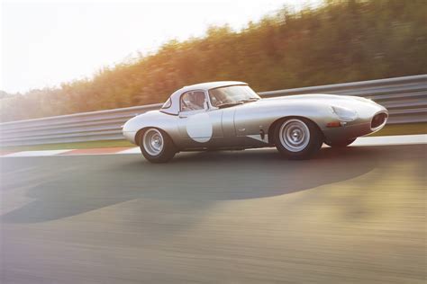 Jaguar E-Type Lightweight (13) – OVERSTEER