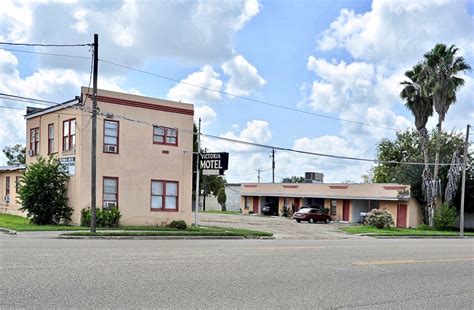 Victoria Motel - Victoria, Texas | This is an old motor cour… | Flickr