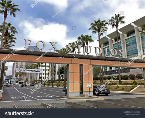 10,894 Fox Studio Images, Stock Photos & Vectors | Shutterstock