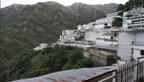 Vaishno Devi Temple | History, Details, Festivals and Yatra