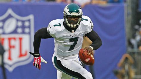 Michael Vick of Philadelphia Eagles expects to start at QB for a team ...