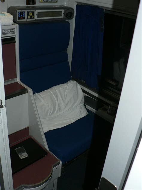 Image - Viewliner roomette.jpg | Amtrak Wiki | FANDOM powered by Wikia