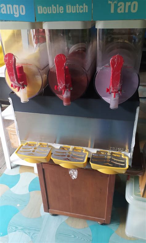 Slush Machine, Food & Drinks, Beverages on Carousell