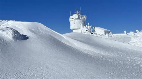 Mount Washington summit blanketed in deep snow after winter storm