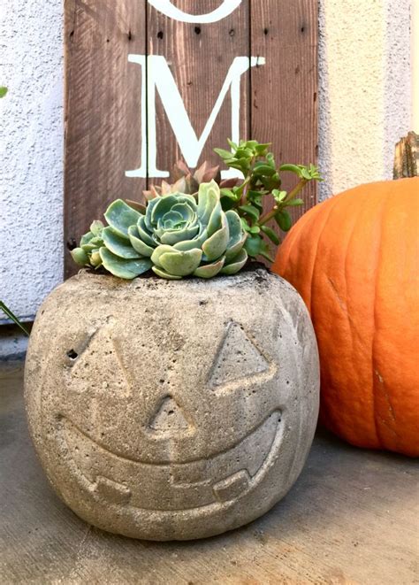 {concrete pumpkin planter diy} www.xoxostacyb.com Cement Pumpkins ...