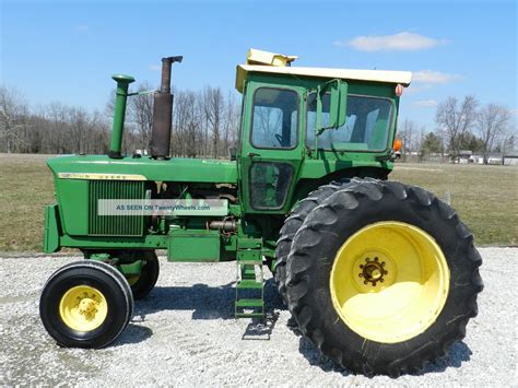 John Deere 4520 Tractor & Cab - Duals - Diesel - 3139 Hours