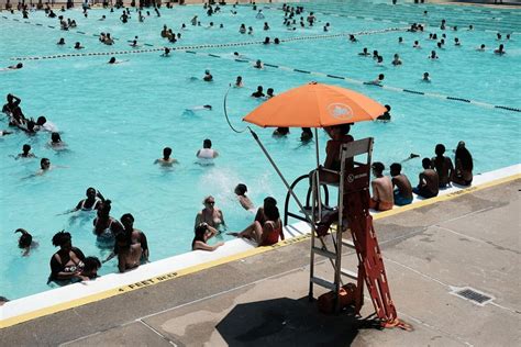 Black man at apartment pool in Indianapolis says he was racially ...