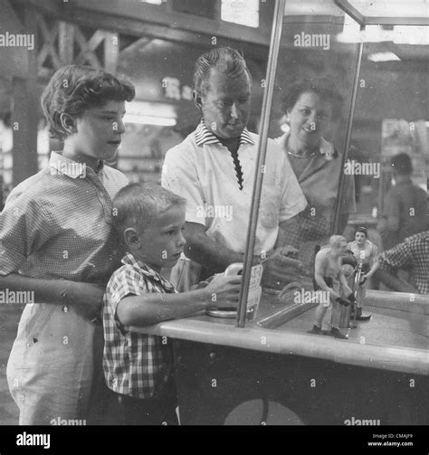 ALAN LADD with wife Sue Carol , daughter Alana Ladd and son David Ladd ...