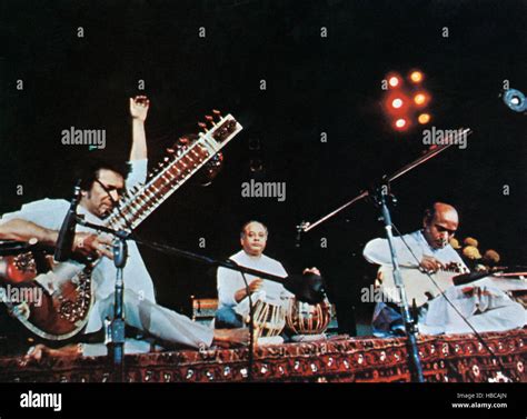 THE CONCERT FOR BANGLADESH, Ravi Shankar (left), Usted Allarakha ...