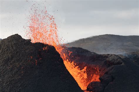 Reykjanes Peninsula Volcano Eruption - Volcanoes