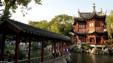 Yu Garden at City God Temple in Shanghai • Reformatt Travel Show