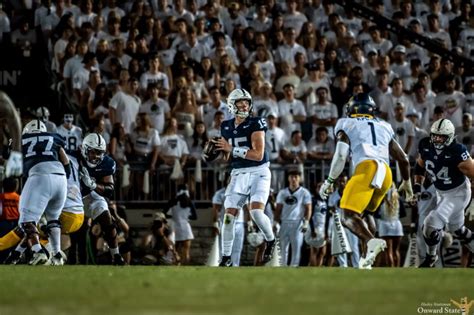 No. 7 Penn State Defeats West Virginia 38-15 In Helmet Stripe Opener ...