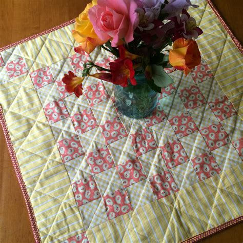 Love Laugh Quilt: Quilting for the table