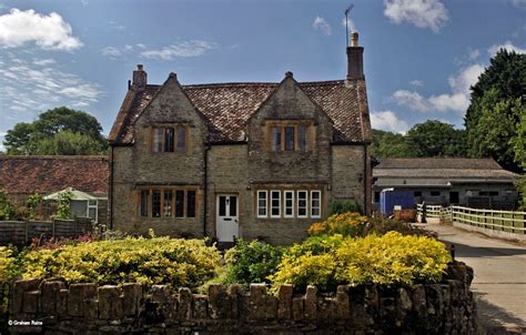 "East Coker, Somerset." by Graham Rains at PicturesofEngland.com