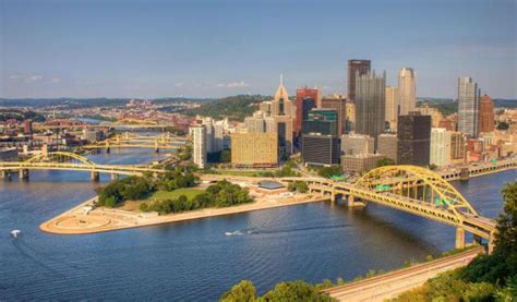 5 Self-Guided Walking Tours in Pittsburgh, Pennsylvania + Maps