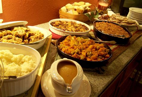 Simplify meals by serving a southern style holiday buffet. Description ...