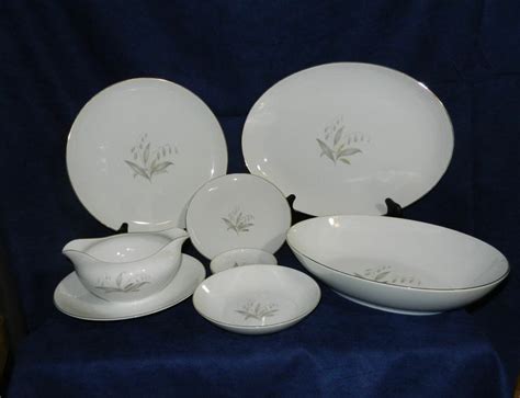 Vintage Kaysons Fine China Japan Golden Rhapsody 1961 42 Pieces | Vintage china, Fine china, Vintage