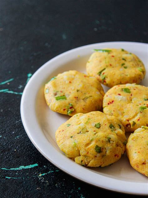 Easy Aloo Tikki Recipe {Indian Potato Patty} - Cooking The Globe