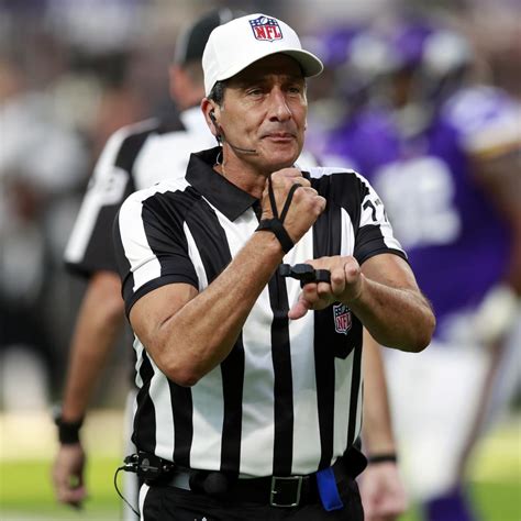 Gene Steratore Named Head Referee of Super Bowl LII at US Bank Stadium | News, Scores ...