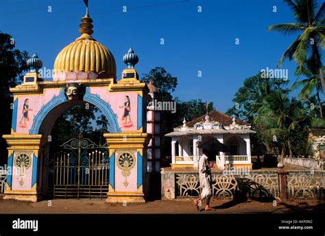 Indien, Goa, District Bardez, Anjuna, Hindu-Tempel Stock Photo - Alamy