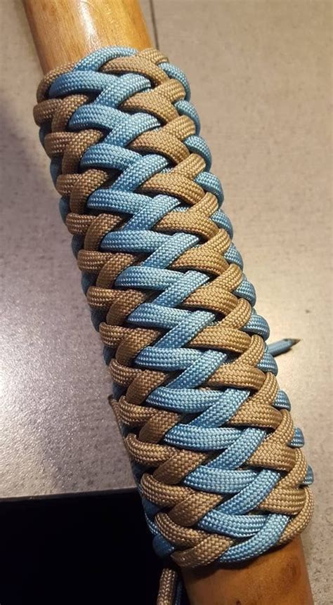 Pin by Holly Jones on Paracord | Paracord diy, Paracord braids ...