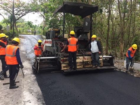 Applications of plastics as road construction materials at Udayana... | Download Scientific Diagram