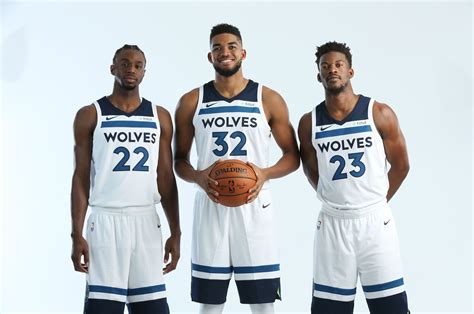 Who will take the last shot for the Timberwolves?