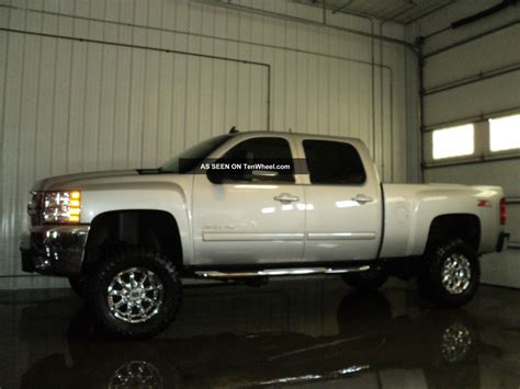 2010 Chevrolet 2500 Crew Cab, Ltz, Z71 Offroad, Duramax Diesel, Lifted