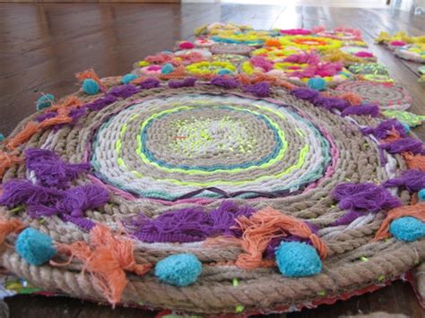 The Wool Acorn: DIY Handmade Rug +Tutorial