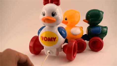 TOMY 1995 Hard Plastic Mama Duck Quacks & Ducklings Waddle Pull Toy - YouTube