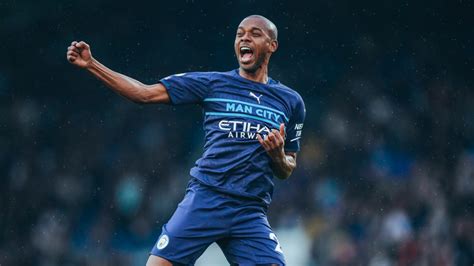 Fernandinho strike wins most powerful goal award