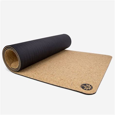 6 Best Eco-Friendly Yoga Mats For A Conscious Workout Or Meditation in 2020 | Eco friendly yoga ...