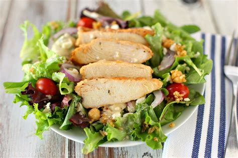 Easy Mediterranean Chicken Salad - The PennyWiseMama