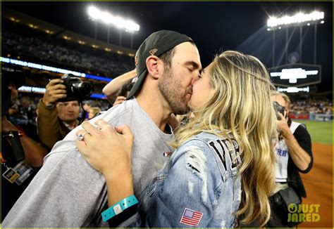 Kate Upton Gives Birth to Baby Girl with Justin Verlander!: Photo 4179528 | Celebrity Babies ...