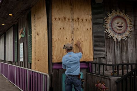 Cedar Key Residents in the Path of Idalia Prepare for the Worst - The ...