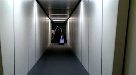 Jetway, Airport Boarding Passageway, Hal... | Stock Video | Pond5