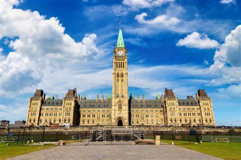 Canadian Parliament in Ottawa Stock Image - Image of clock, hill: 263124075