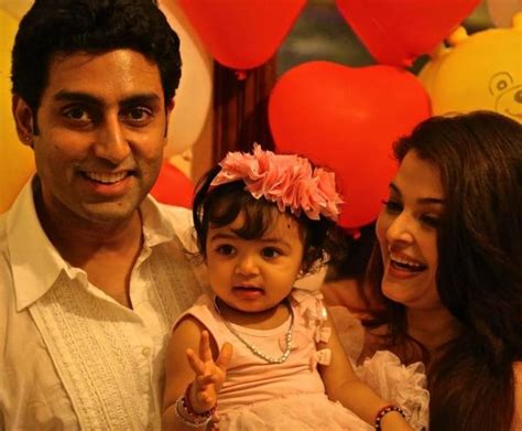 Aaradhya Bachchan's first Birthday Photos - FilmiBeat