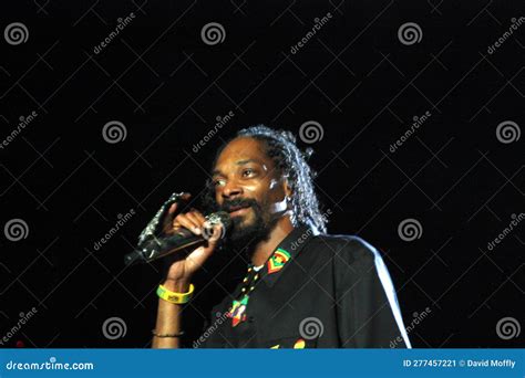 Dr Dre and Snoop Dogg in Concert at Coachella Editorial Photo - Image ...