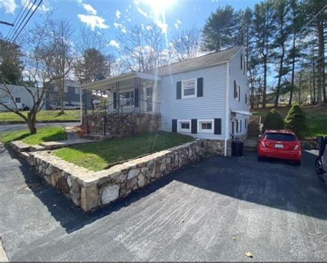 4 Bedroom Home in Bluefield - $148,000