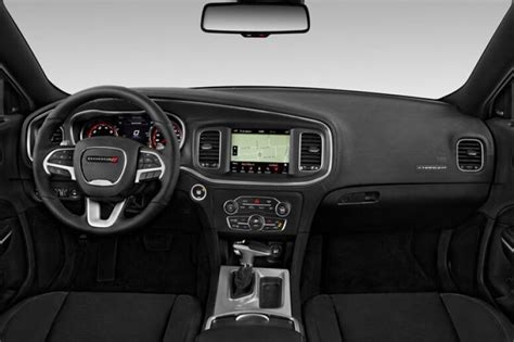 2019 Dodge Charger: 204 Interior Photos | U.S. News