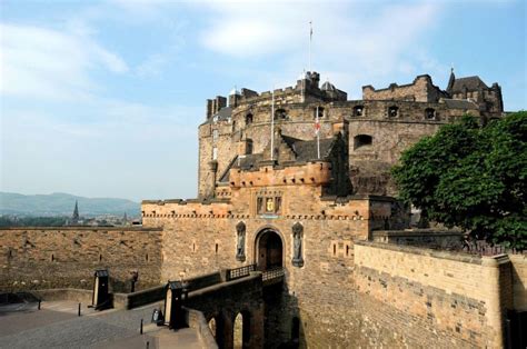 Edinburgh: Small-Group Old Town Historical Walking Tour | GetYourGuide