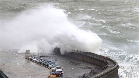 Storm Gareth causes travel disruption in UK with 80mph winds and heavy rain -- Earth Changes ...